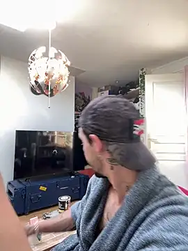 Piratee666 online show from March 4, 9:06 am