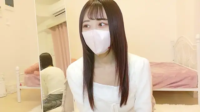 Snapshot of rinochan_v chatting on February 5, 12:01 pm rinochan v online show from February 5, 12:01 pm