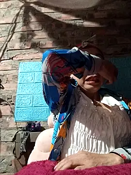 Snapshot of lena-cute chatting on February 9, 10:52 pm lena-cute online show from February 9, 10:52 pm