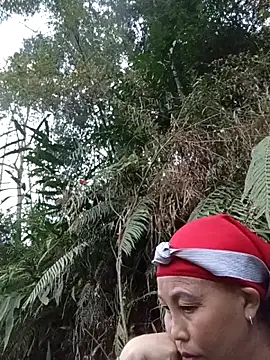 Snapshot of lena-cute chatting on February 4, 11:44 pm lena-cute online show from February 4, 11:44 pm