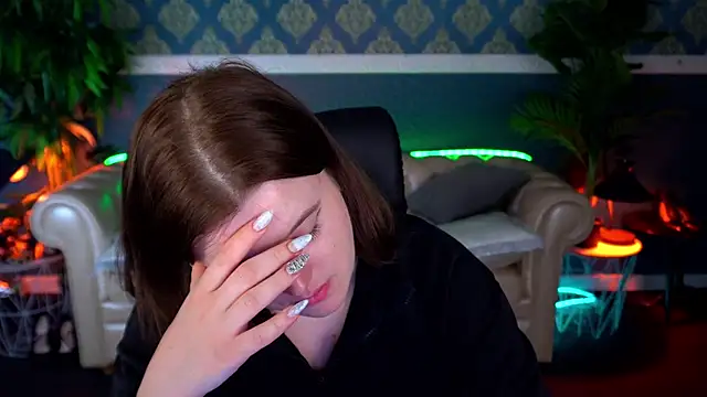 KristiFoxy online show from April 29, 3:00 am