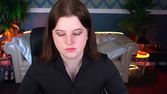 KristiFoxy online show from April 24, 12:18 pm