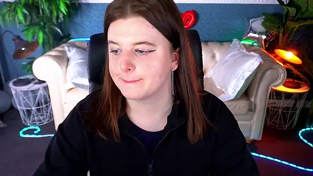 Snapshot of KristiFoxy chatting on February 24, 11:55 am KristiFoxy online show from February 24, 11:55 am