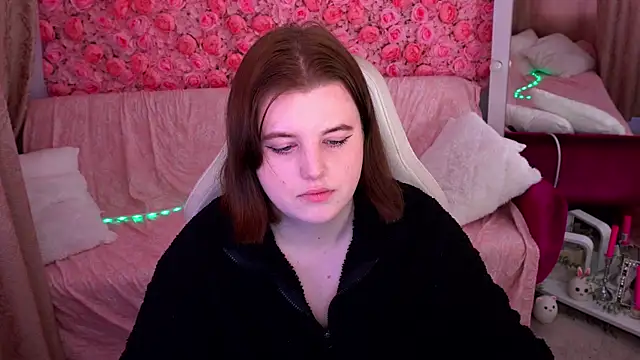 KristiFoxy online show from March 5, 6:43 am