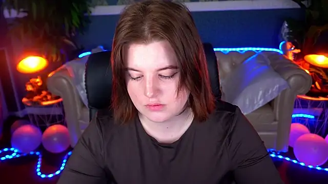 KristiFoxy online show from March 6, 1:28 pm