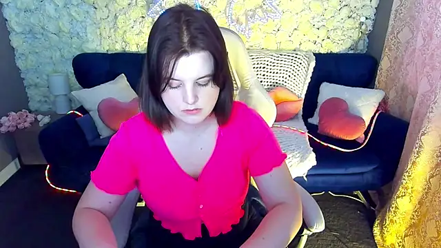 KristiFoxy online show from March 23, 6:13 am