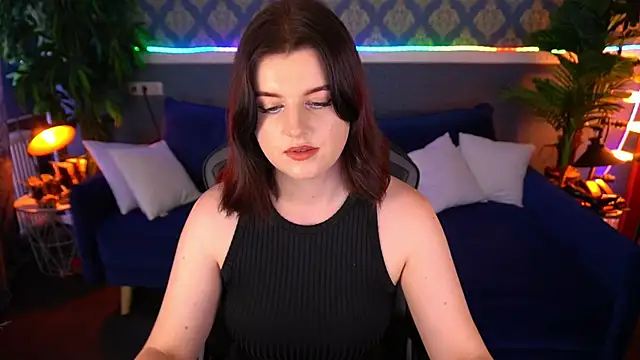 Snapshot of KristiFoxy chatting on July 12, 12:39 pm KristiFoxy online show from July 12, 12:39 pm