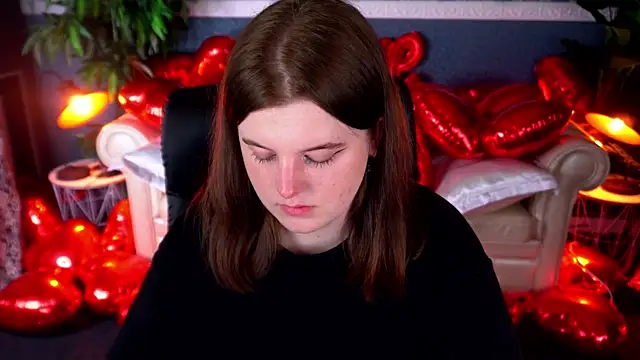 Snapshot of KristiFoxy chatting on February 22, 7:59 pm KristiFoxy online show from February 22, 7:59 pm