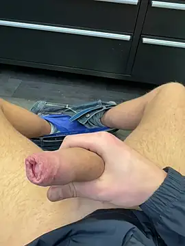 Robertocavall online show from February 21, 4:53 pm