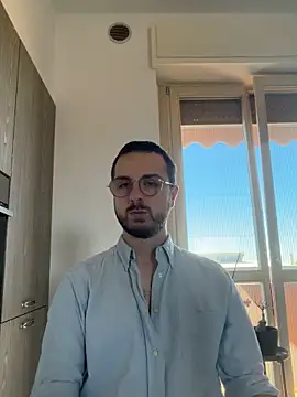 ItalianAlex online show from June 11, 8:33 am