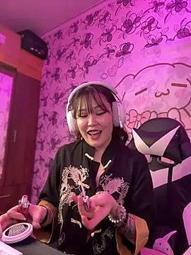 YukiiTYAN online show from March 18, 1:46 pm
