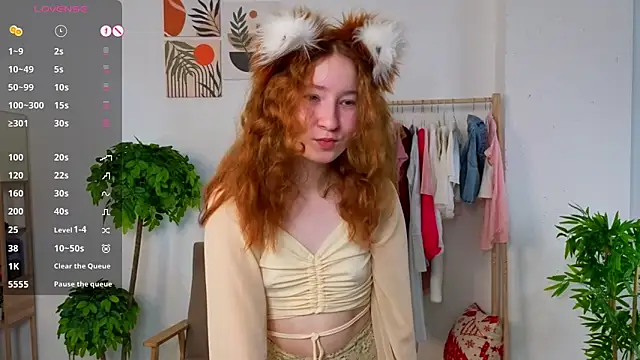 MaraButtrey online show from May 26, 1:26 am