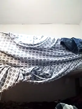 Joecool1009 online show from April 1, 11:23 pm