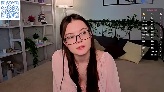 MirthaZien online show from April 10, 1:12 am