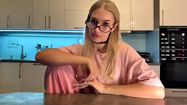 SoftnessMila online show from April 11, 4:32 pm