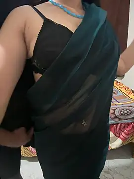 Hot Bhavi  online show from March 28, 7:04 pm