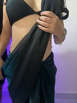 Hot Bhavi  online show from April 28, 7:07 pm