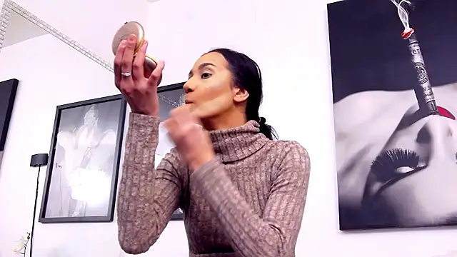 Snapshot of LexiPlay chatting on March 1, 5:07 am LexiPlay online show from March 1, 5:07 am