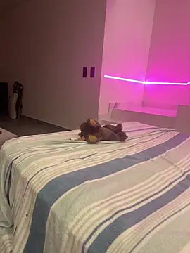 freyha20336 online show from March 13, 11:26 am