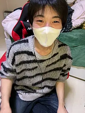 Snapshot of Mura109905 chatting on February 12, 12:38 pm Mura109905 online show from February 12, 12:38 pm