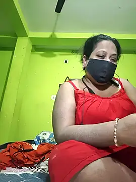 Snapshot of 06Rozi chatting on February 18, 6:37 pm 06Rozi online show from February 18, 6:37 pm