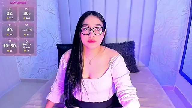 Snapshot of Lya_dubois_ chatting on July 16, 8:39 pm Lya dubois online show from July 16, 8:39 pm