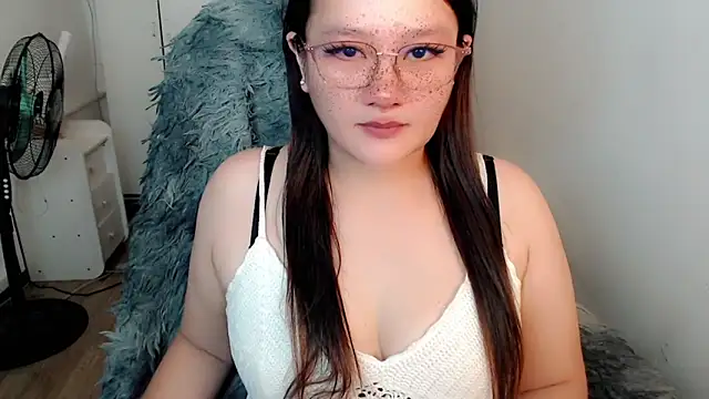 UrLovelyWetPussy online show from March 3, 11:06 am