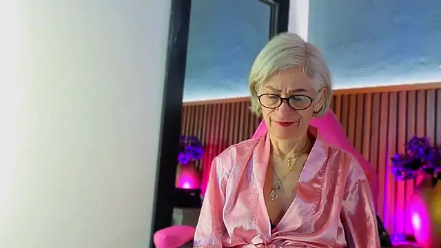 miss monserrate01 online show from March 31, 1:46 pm