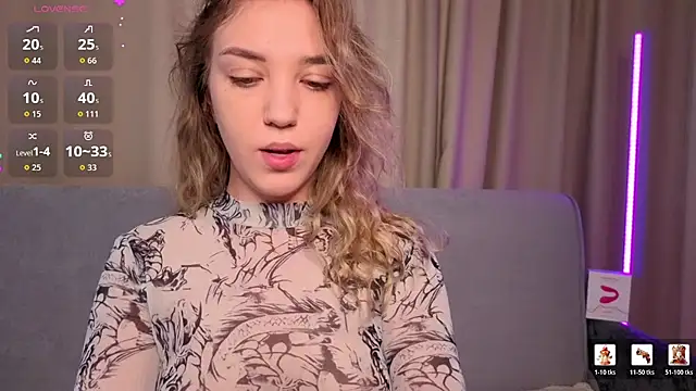 alice charm  online show from April 25, 3:53 am
