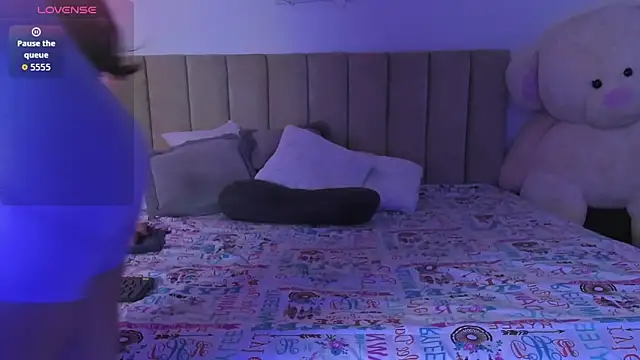 Snapshot of AmberRaiden chatting on February 10, 3:49 am AmberRaiden online show from February 10, 3:49 am