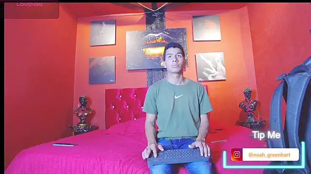 Noah Greenhartt online show from February 8, 4:48 pm