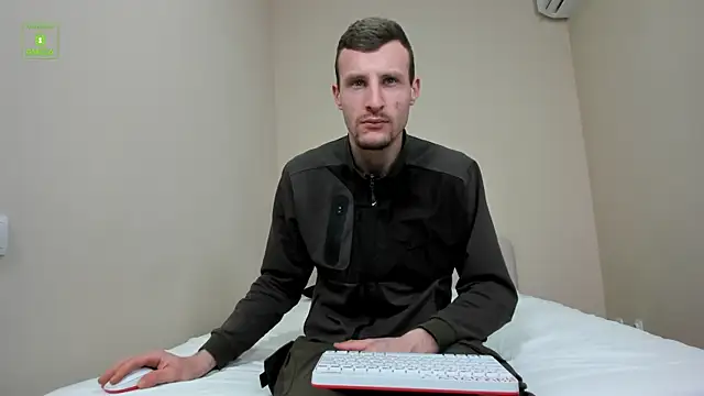 Snapshot of Deymond_Russo chatting on February 19, 8:11 am Deymond Russo online show from February 19, 8:11 am