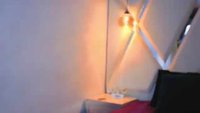 MeelFox online show from April 17, 1:03 pm