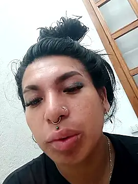 MeelFox online show from April 15, 12:32 pm