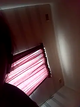 loveofpetitegirls34 online show from March 24, 9:09 am