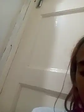 loveofpetitegirls34 online show from March 25, 9:24 pm