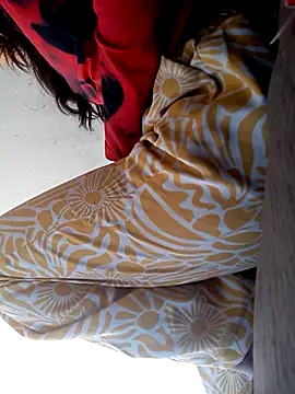 loveofpetitegirls34 online show from March 25, 9:19 am