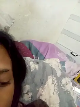 loveofpetitegirls34 online show from April 22, 5:14 am