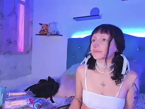 Snapshot of Gemma_honey chatting on February 23, 1:44 pm Gemma honey online show from February 23, 1:44 pm