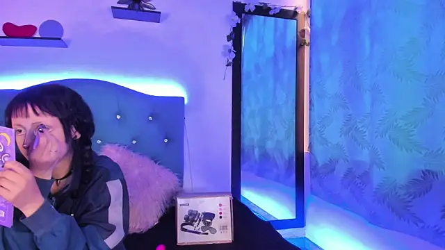 Gemma honey online show from March 19, 1:22 pm