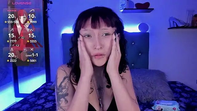 Gemma honey online show from June 18, 2:11 pm