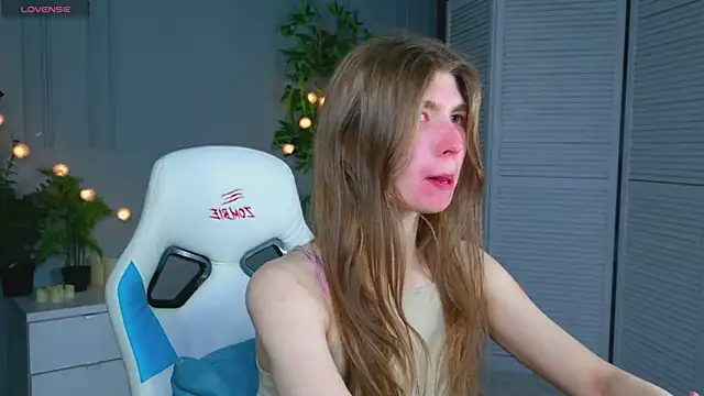 Bubble Chloe online show from March 19, 2:17 pm