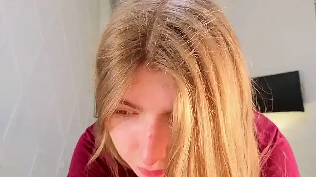 Bubble Chloe online show from March 4, 1:52 pm