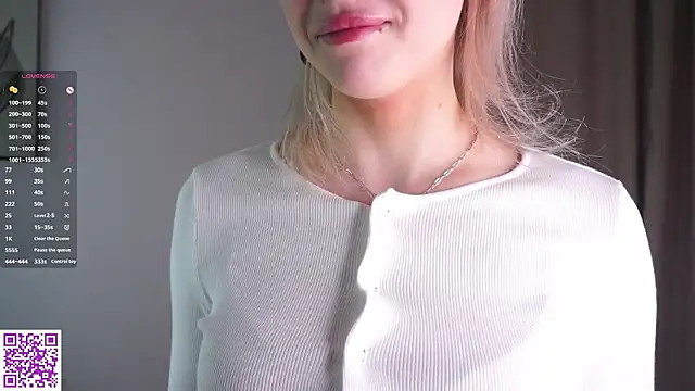 Snapshot of Nianelo chatting on February 26, 9:04 pm Nianelo online show from February 26, 9:04 pm