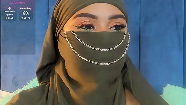 fatimarab   online show from March 12, 3:45 am