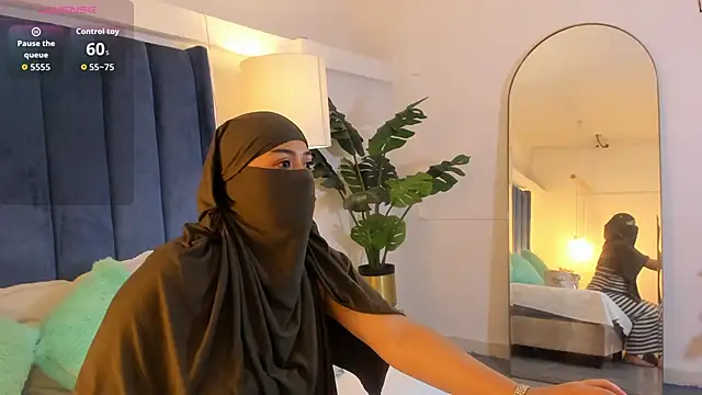 fatimarab   online show from February 27, 3:07 am