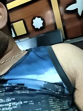 MrCurioX online show from April 10, 2:13 pm