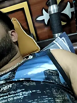 MrCurioX online show from April 8, 2:18 pm