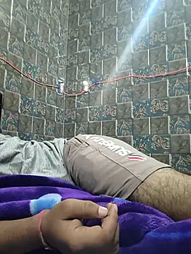 MrCurioX online show from April 3, 3:07 pm