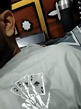 MrCurioX online show from April 7, 3:14 pm